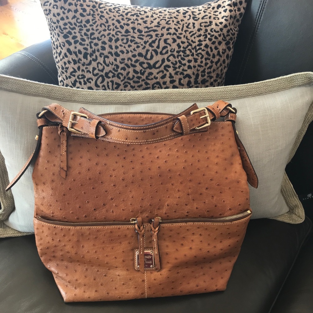 Large Dooney & Bourke handbag. Ostrich leather.